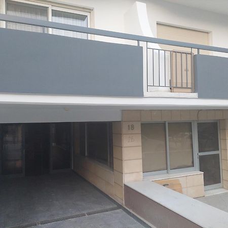 Sun Tower 101 Apartment Limassol Ngoại thất bức ảnh