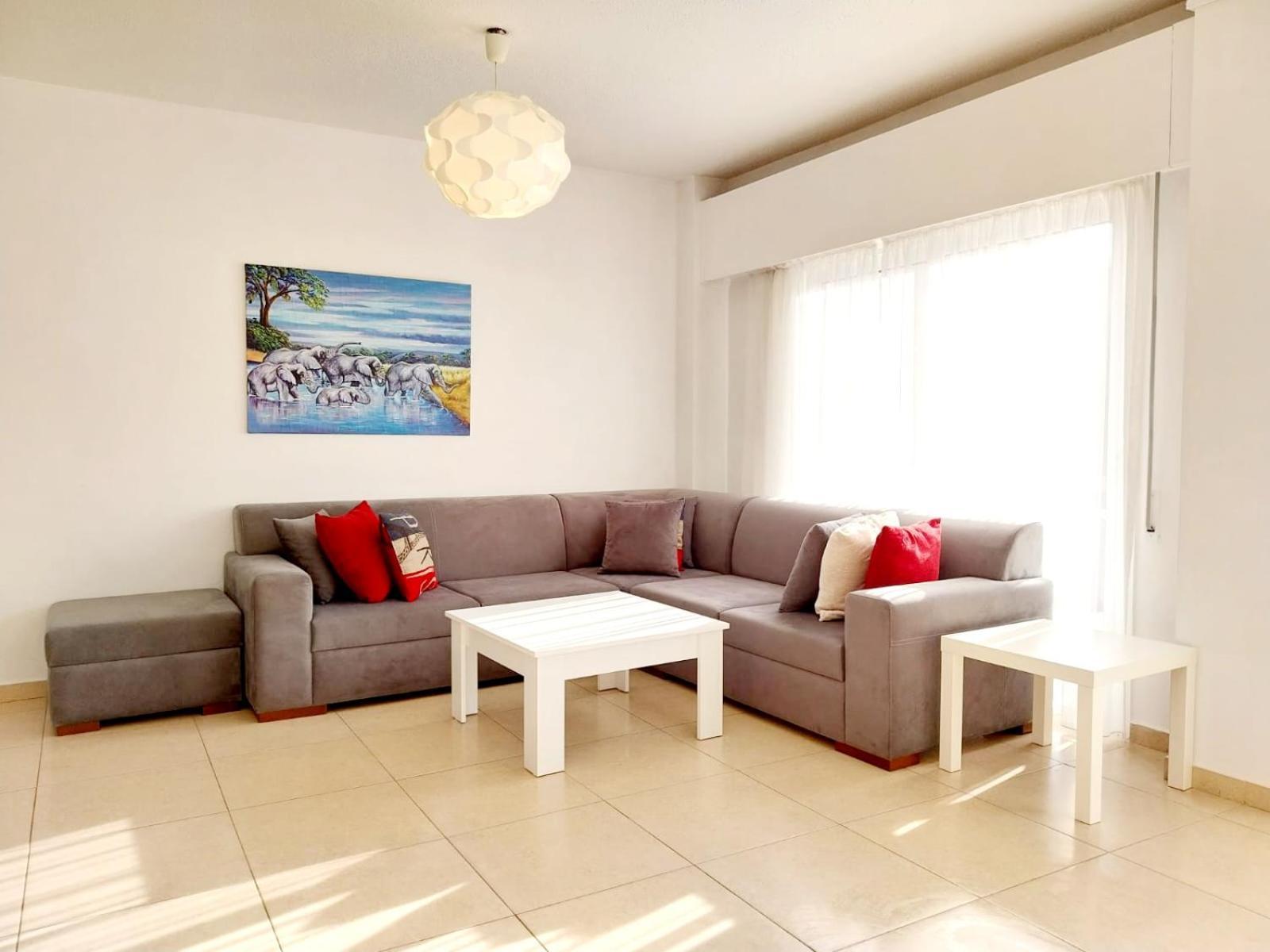 Sun Tower 101 Apartment Limassol Ngoại thất bức ảnh